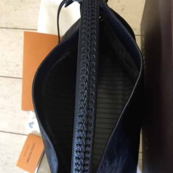 Louis Vuitton Artsy MM Noir - Picture 2 of 10